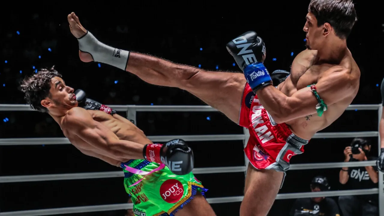 Entrenamiento de kickboxing en ARN Gimnasio